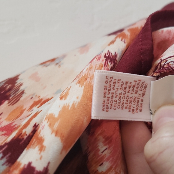 Lauren Conrad: Small, maroon &patterned, long sleeve shirt. Like New. - Picture 7 of 7